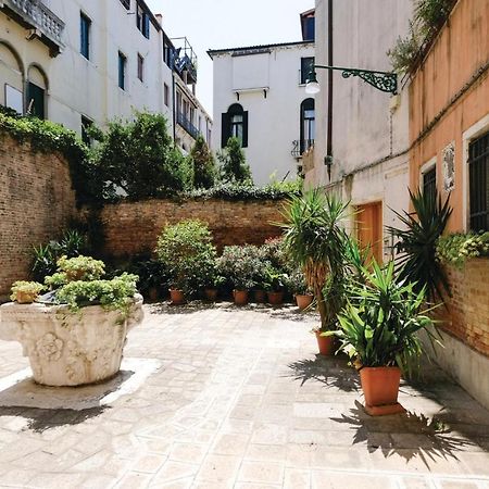 Ferienwohnung Cadelloca E Della Graticola Venedig Exterior foto